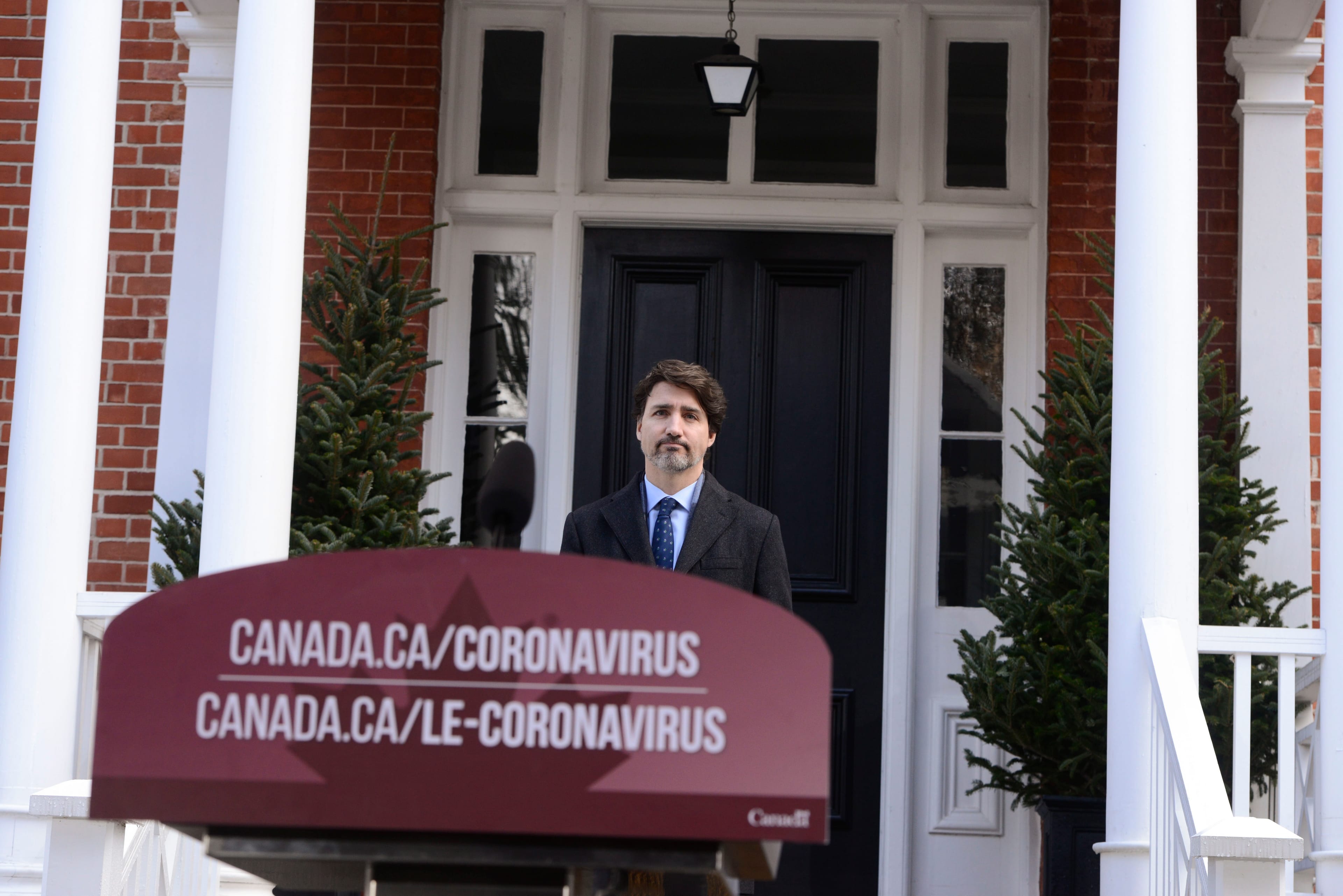 Trudeau addresses Canadians on the COVID-19 pandemic from Rideau Cottage in Ottawa on April 21, 2020 (CP/Sean Kilpatrick)