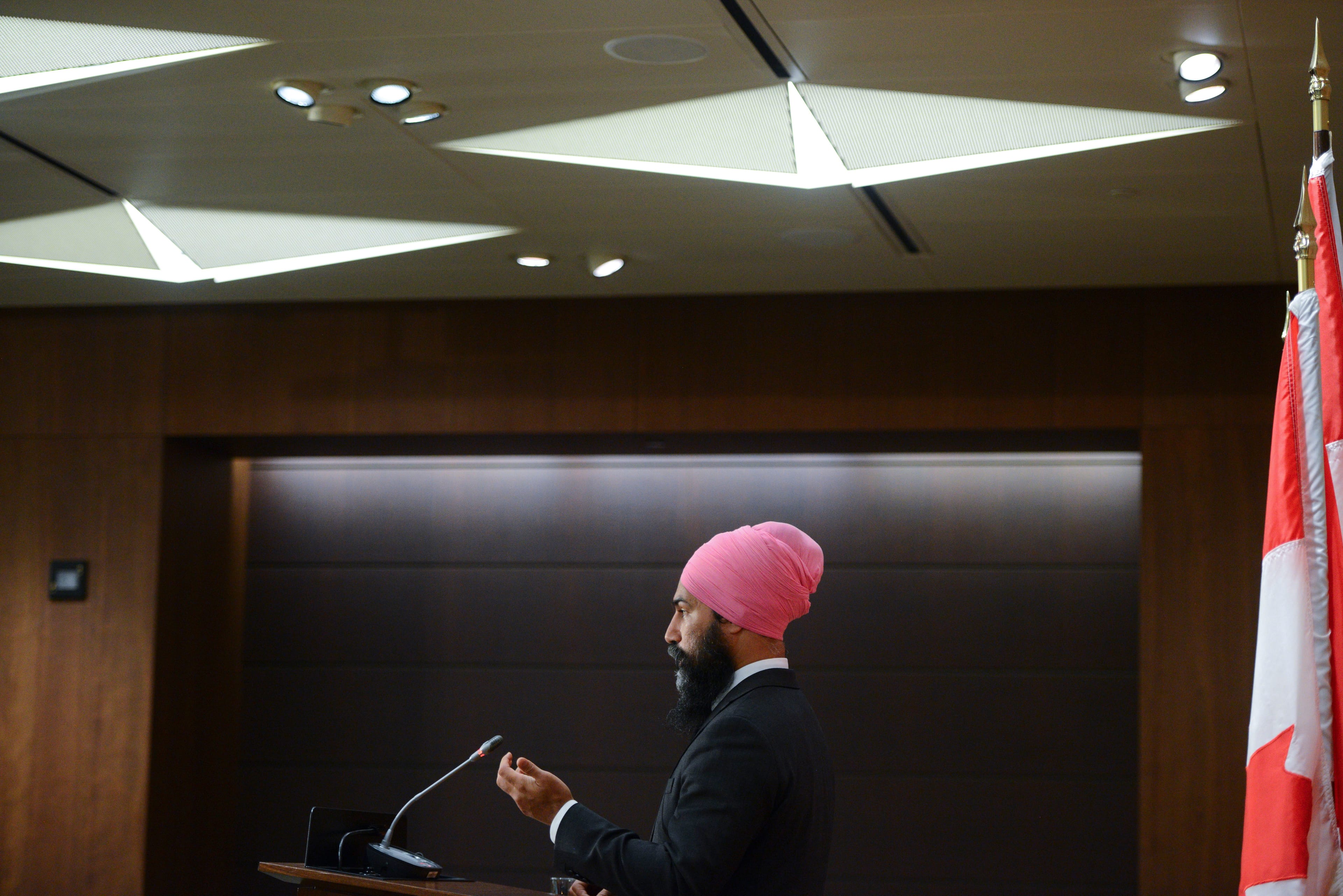 Singh holds a press conference on Parliament Hill amid the COVID-19 pandemic, on May 25, 2020 (Sean Kilpatrick/CP)