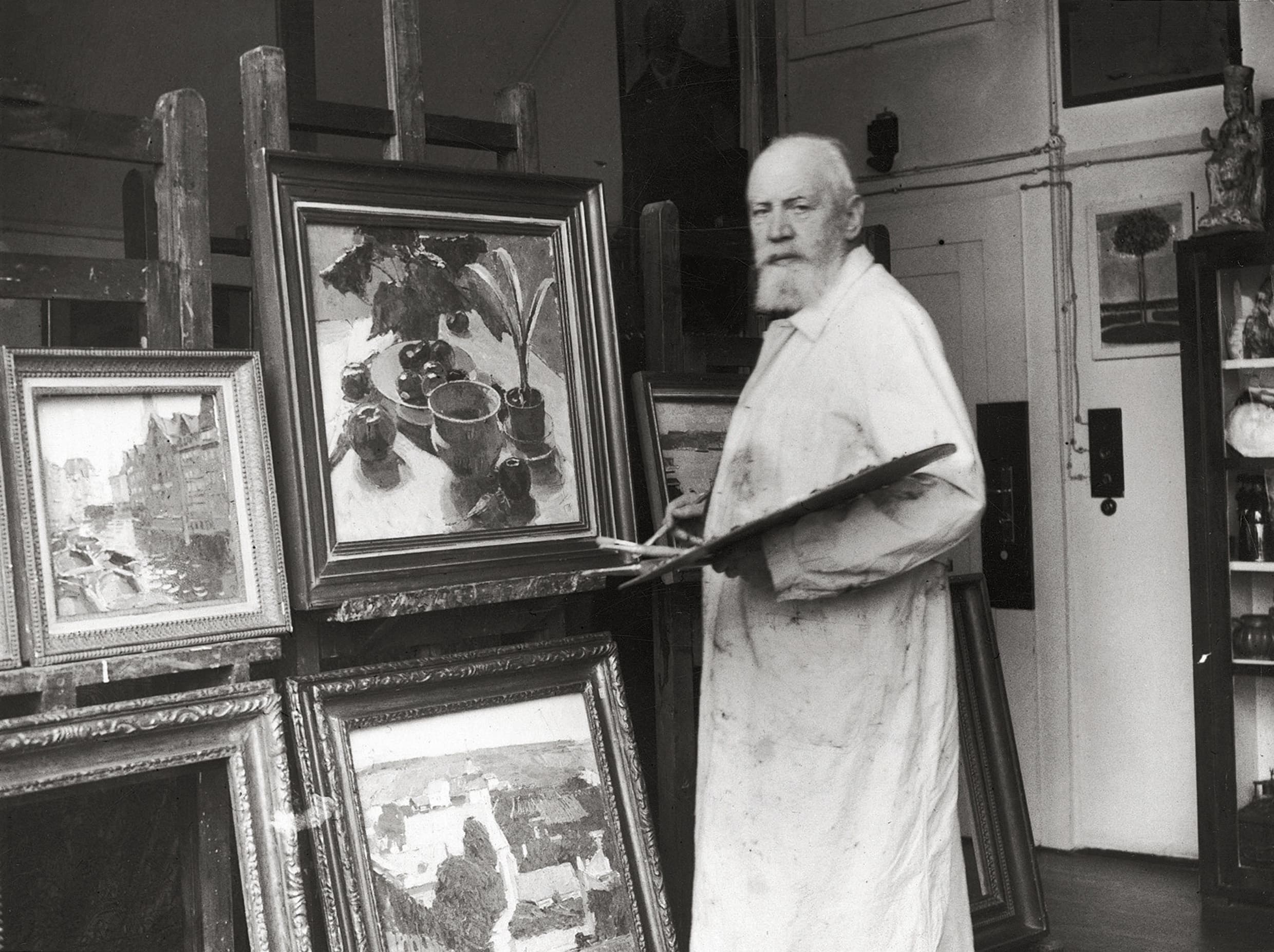 Moll, an unrepentant anti-Semite, helped found the Vienna Secession art movement with Klimt (Imagno/Getty Images)