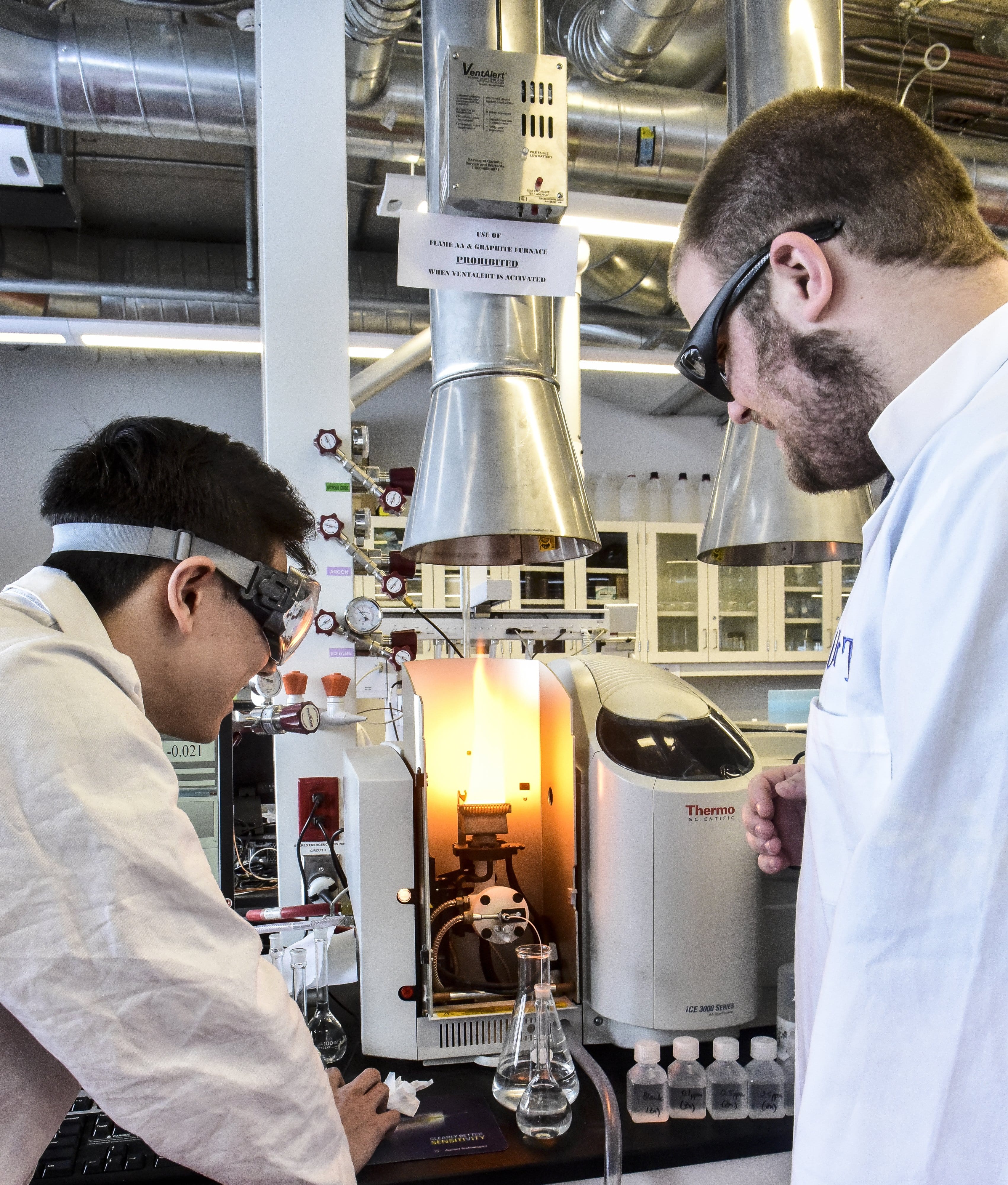 TRACES is a state-of-the-art analytical facility for research at University of Toronto Scarborough (UTSC). TRACES is an acronym for Teaching and Research in Analytical Chemical and Environmental Science. The Centre is used by undergraduate students in the Departments of Chemistry and Environmental Sciences, as well as graduate researcher and principal investigators in the UTSC community. The laboratories also welcome all UTSC students by providing the necessary training and hands-on access to the technologies of the future, allowing them to develop essential skills to further their research careers or to secure jobs in the fields of chemistry, biochemistry and environmental Sciences. (Ken Jones/University of Toronto)