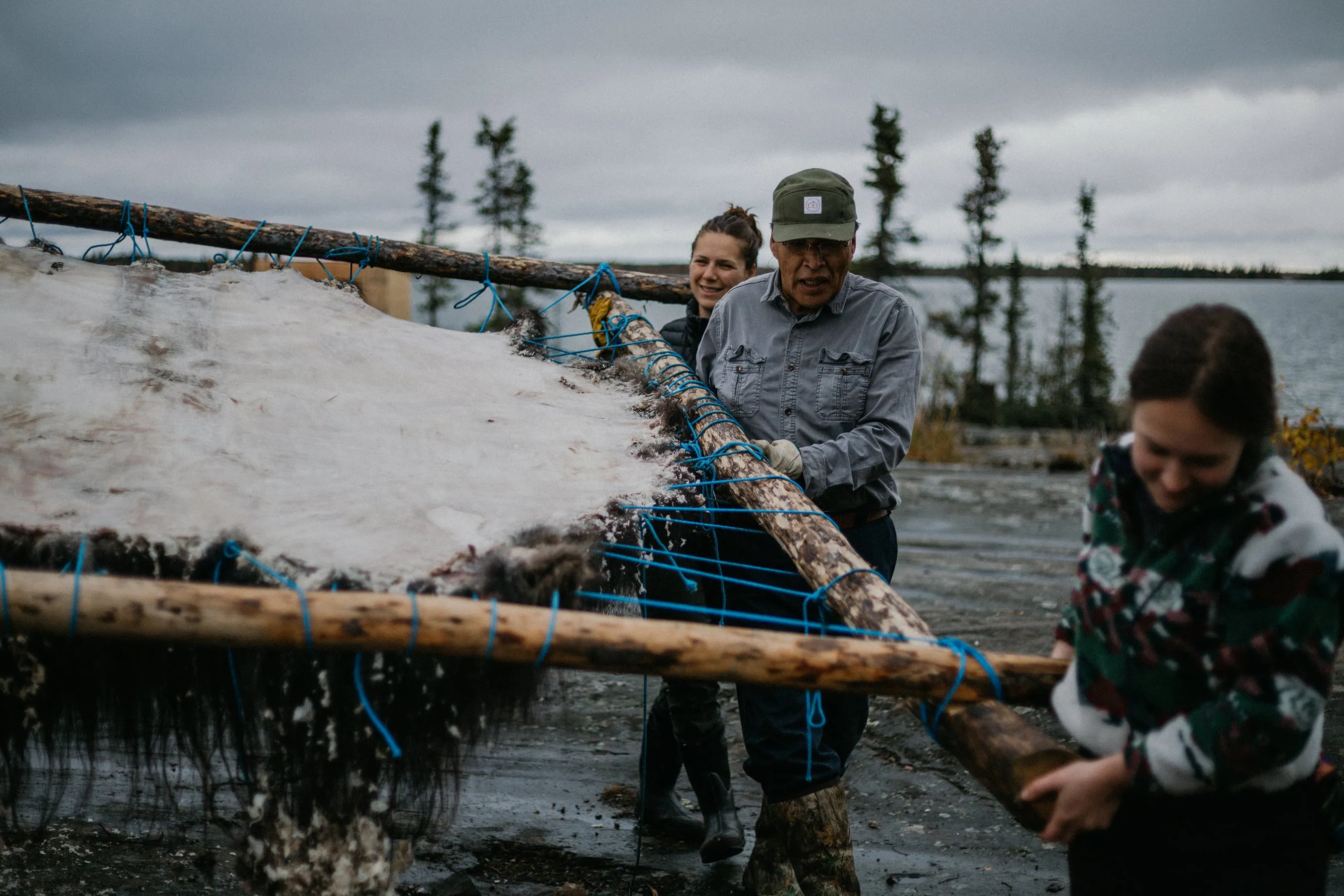Dechinta students on the land during the Fall 2020 Semester on MacKenzie Island, outside of Yellowknife, Chief Drygeese Territory, NWT (Courtesy of Morgan Tsetta)