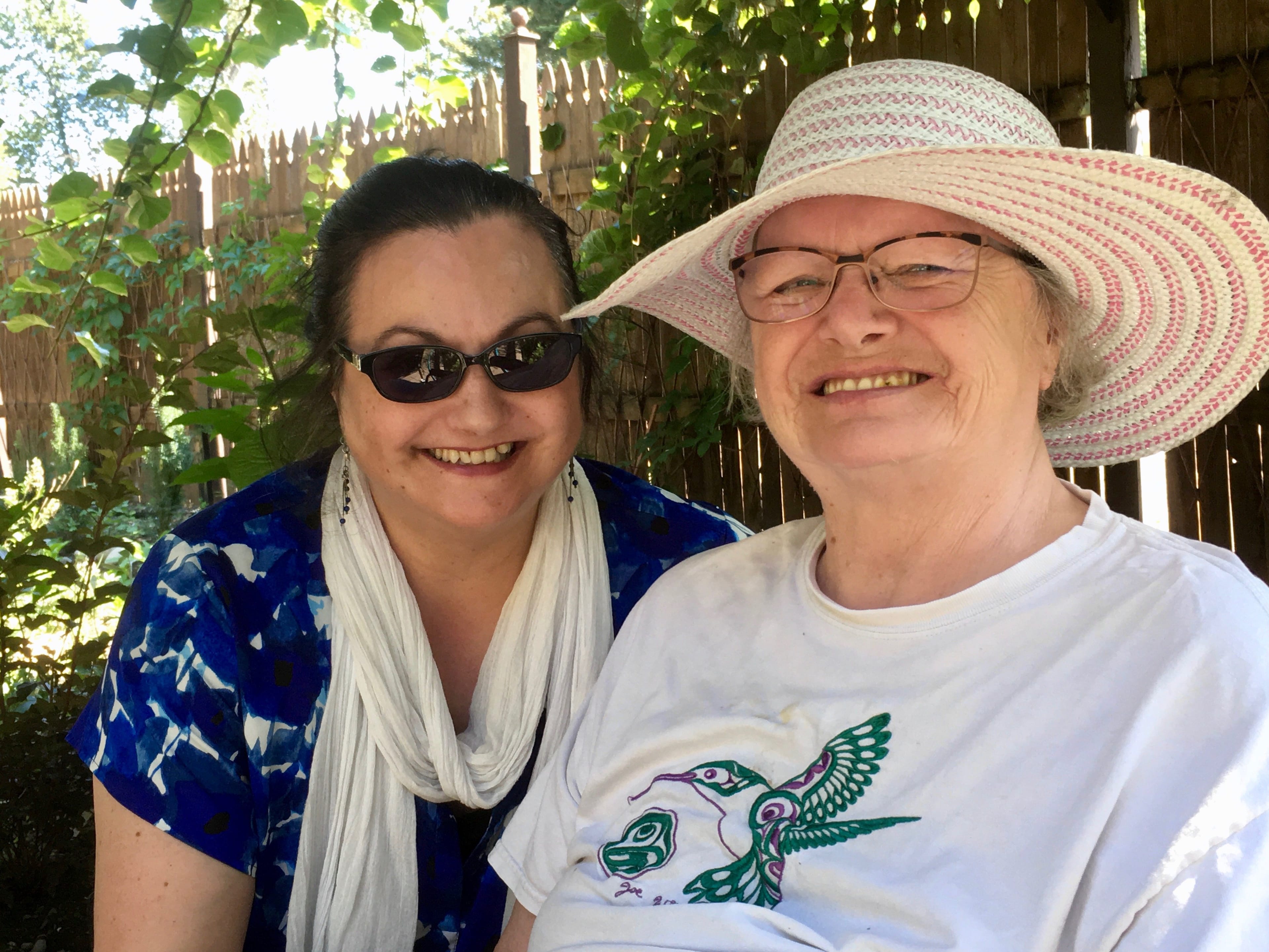 Ellie Parks and her mother, courtesy of Ellie Parks