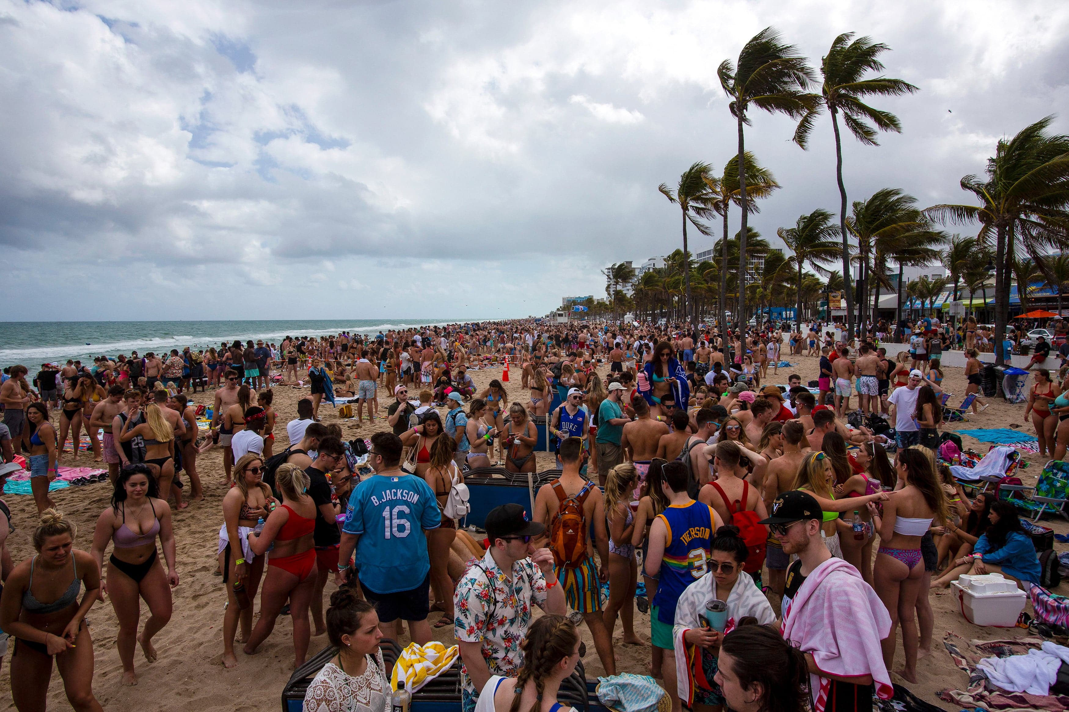 Florida’s beaches and waterfront bars in mid-March 2020 remained packed with people unconcerned about media reports of the virus (Saul Martinez/The New York Times/Redux)