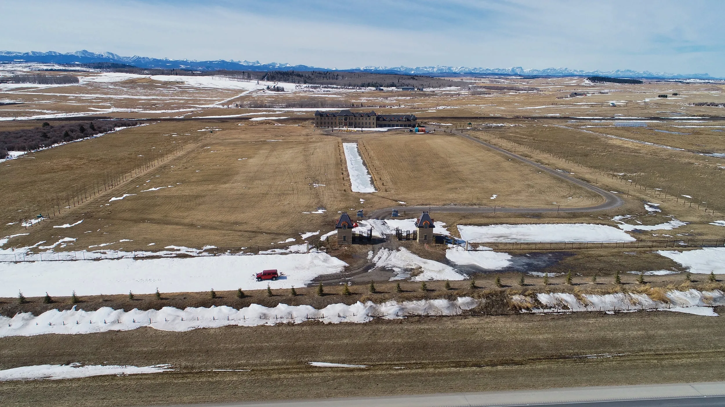 The 11,000-sq.-foot house sits next to Hwy. 22 outside Calgary (Photograph by Sam Kazerooni)