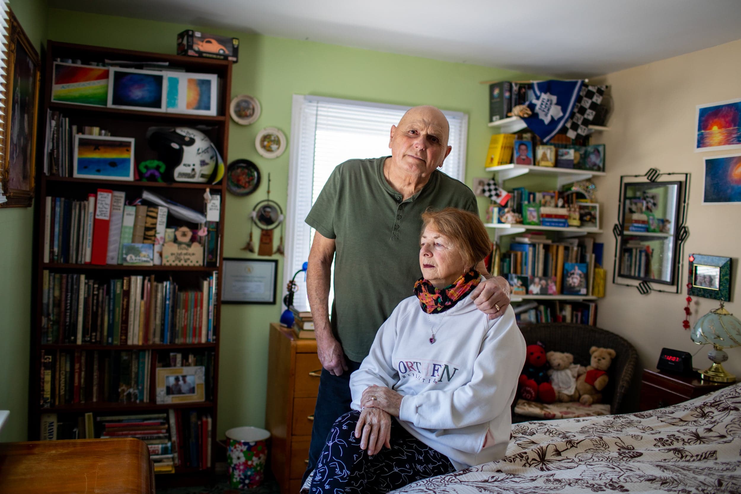 Paul and Flo in Darian’s room (Photograph by Carlos Osorio)