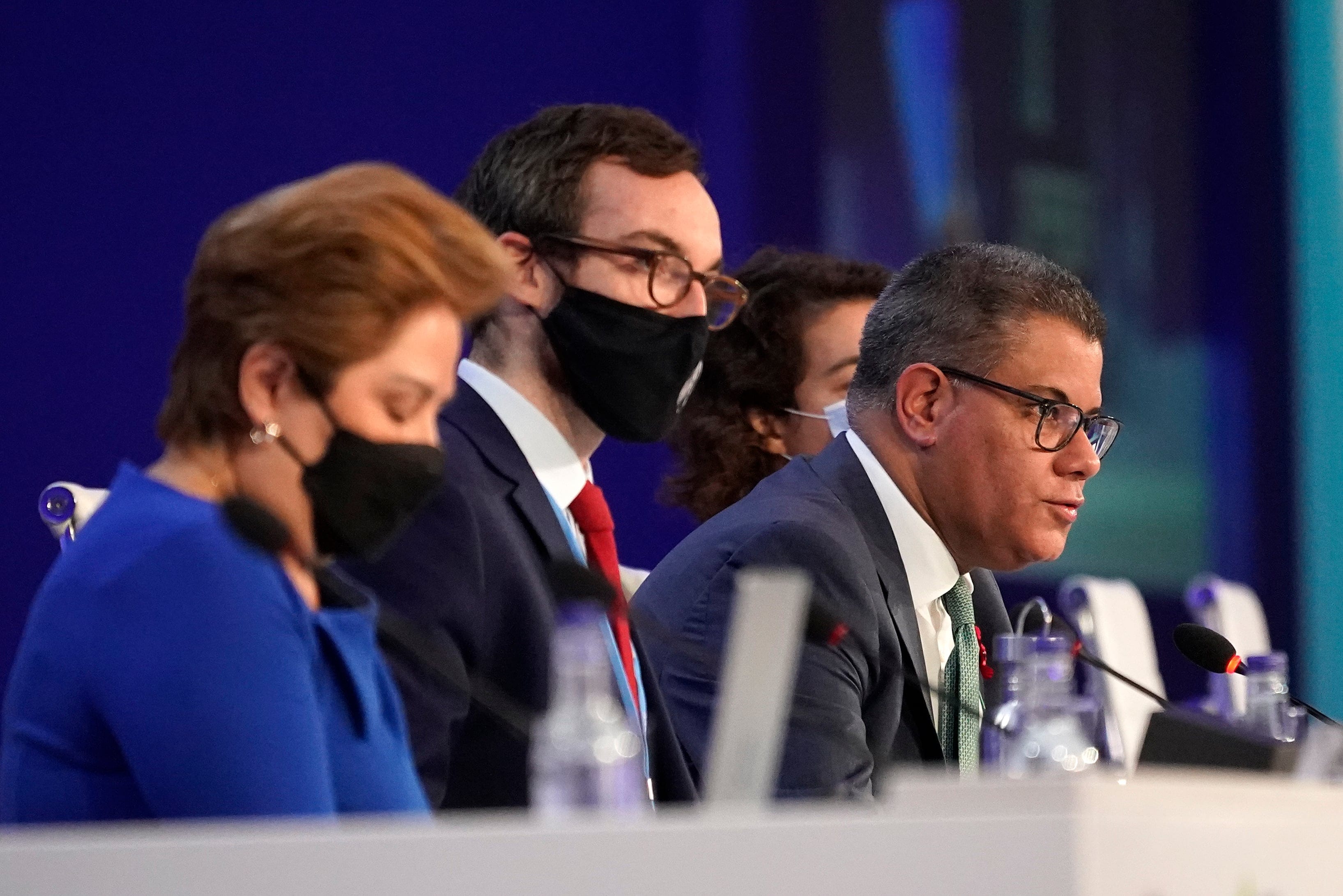Alok Sharma, president of the COP26 summit, right, at COP26 in Glasgow, Scotland, Nov. 12, 2021. (Alberto Pezzali/AP)