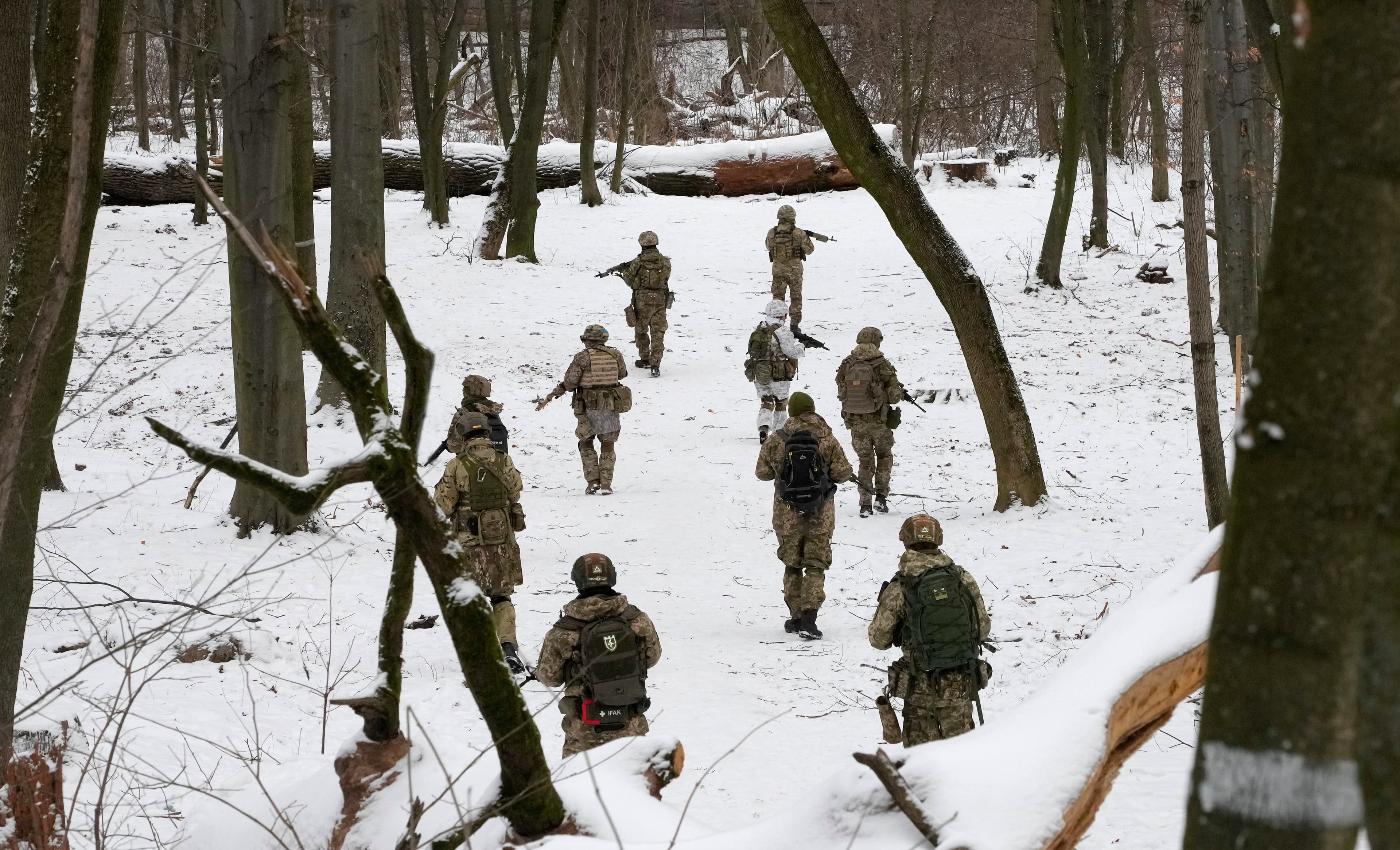 The hawks are screeching over Ukraine. Will cooler heads prevail?