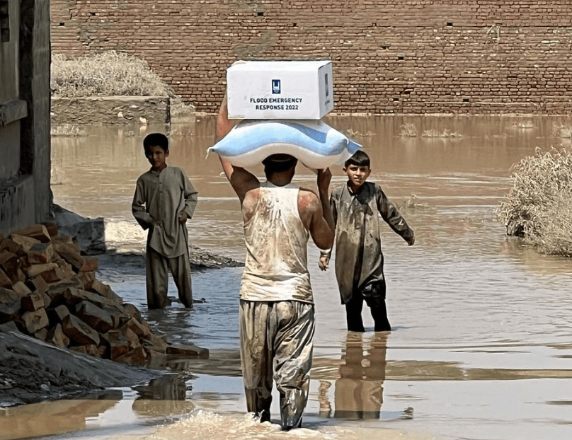 “We quickly went from driving on dusty, dirt roads in a scorched, dry area to being completely surrounded by water.” (Photo via Instagram @mashys97)