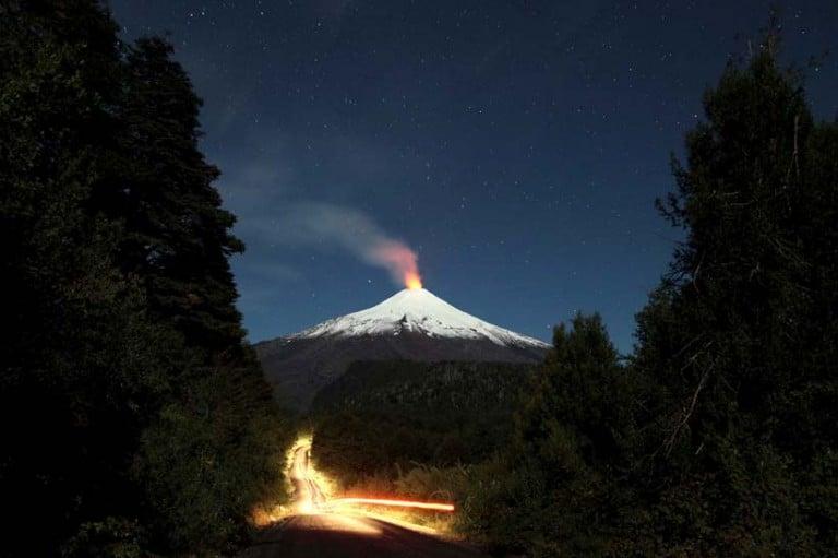 <p>The Villarrica Volcano is seen at night in Chile, April 16, 2016. Villarrica is one of Chile&#8217;s most active volcanoes. Picture taken with long exposure. Picture taken April 16, 2016. (Cristobal Saavedra/Reuters)</p>
