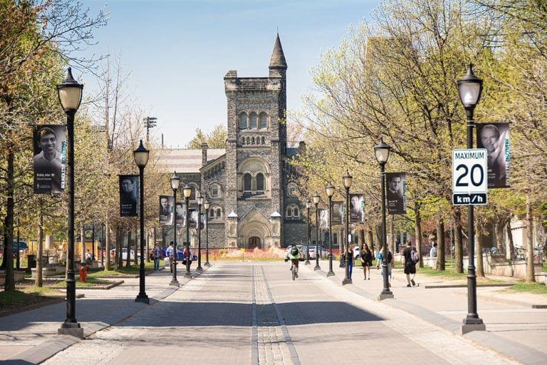 University of Toronto downtown campus before it closed due to COVID-19. (Roberto Machado Noa/ Getty Images)