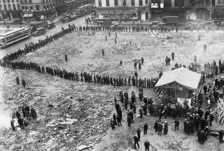 The unemployed and homeless line up for food in New York City during the Great Depression (Bettmann/Getty Images)