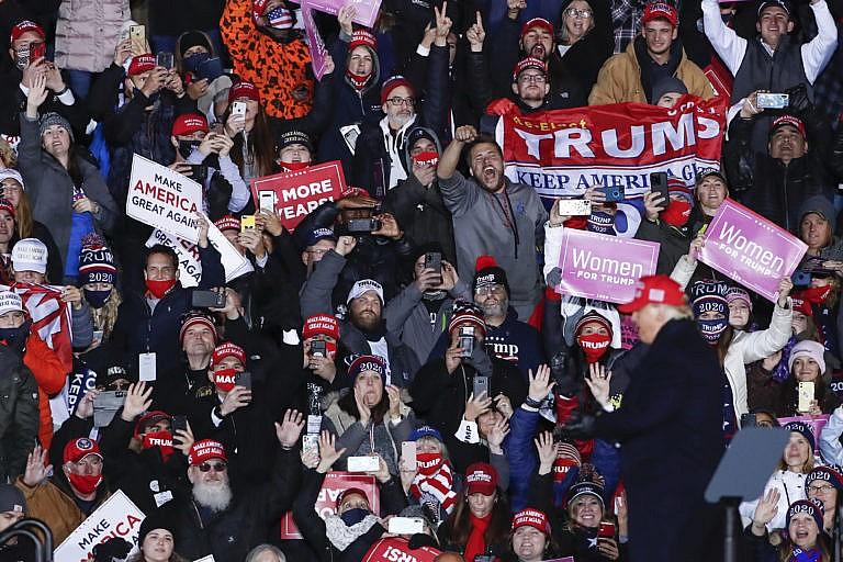 Supporters react as Trump leaves the stage after speaking during a rally on Nov. 3, 2020 in Grand Rapids, Michigan (Kamil Krzaczynski/Getty Images)