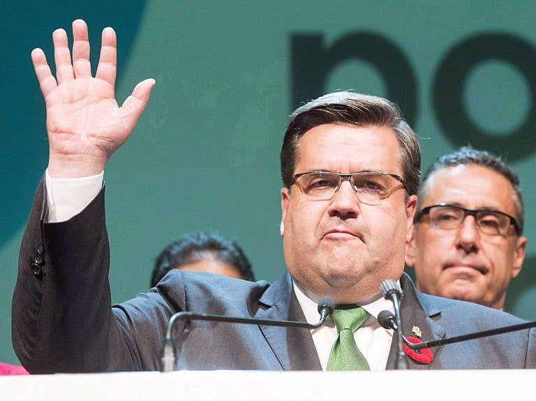 Coderre makes his concession speech after losing the municipal election on Nov. 5, 2017 in Montreal (CP/Ryan Remiorz)