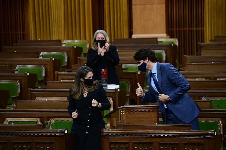 Trudeau gives Freeland the thumbs up after she delivered the federal budget in the House of Commons on April 19, 2021 (CP/Sean Kilpatrick)
