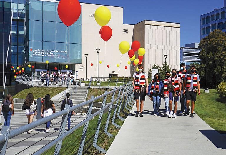 Students stay masked at a 2021 orientation event outside the University of Calgary’s Schulich School of Engineering (Courtesy of Schulich School of Engineering/University of Calgary)